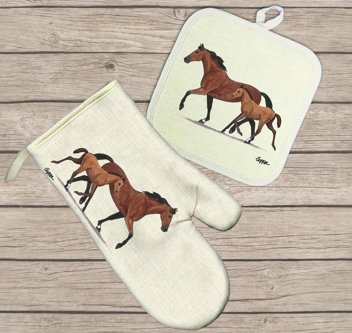 Mare and Foal Oven Mitt and Pot Holder Set
